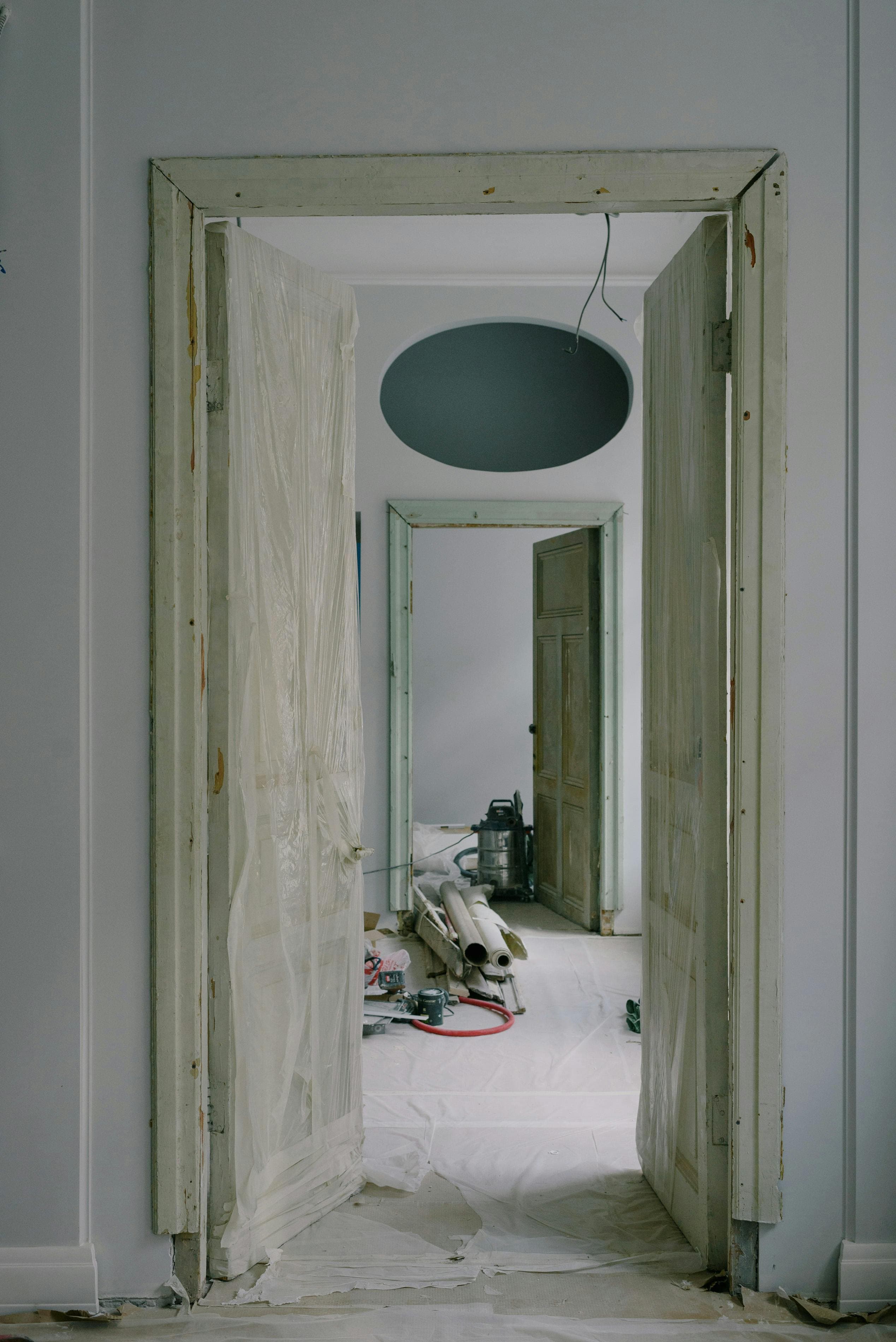 Painting contractor for interiors and exteriors in Monroe Louisiana